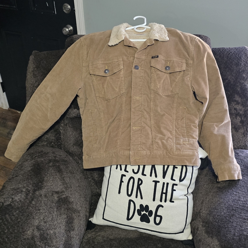 Men's Wrangler Tan Corduroy Jacket with Sherpa Collar